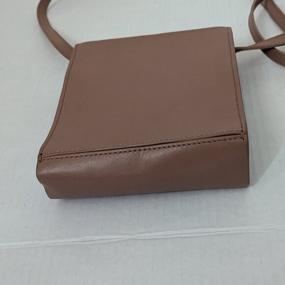 Elizabeth and James Sara Crossbody Bag Purse Tan Brown Luggage - Picture 4 of 8